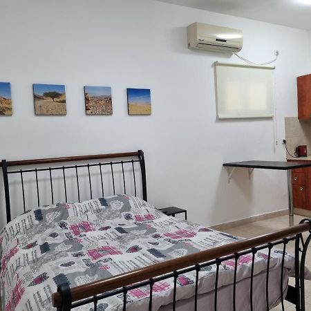 הבית באלרואי Apartment Rishon Leziyyon Exterior photo